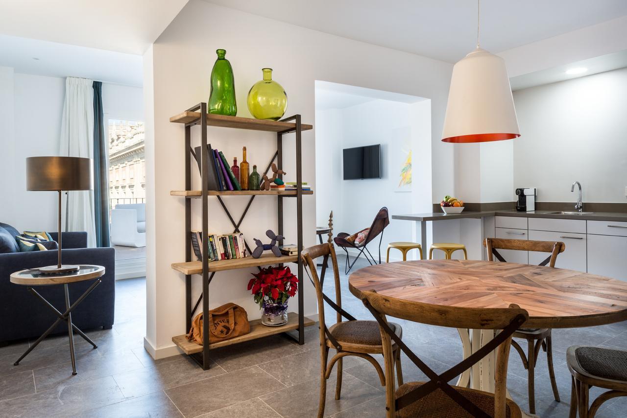 Puerta Catedral Indias Lofts Apartment Seville Exterior photo